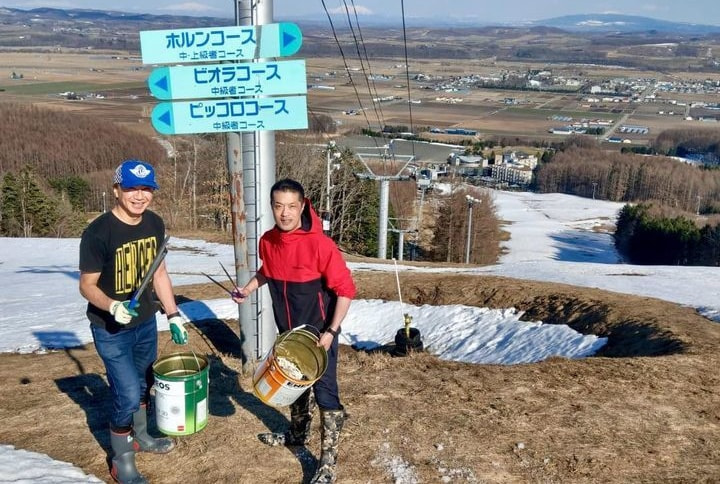 森谷たかふみ　ごみ拾い